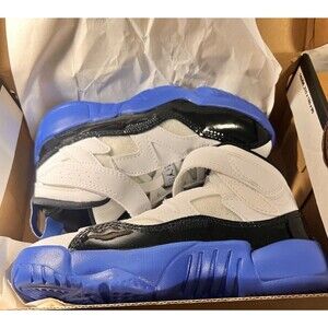 Nike Air Jordan Jumpman Two Trey Sz 11C Little Kids Shoes White Blue DQ8432-140